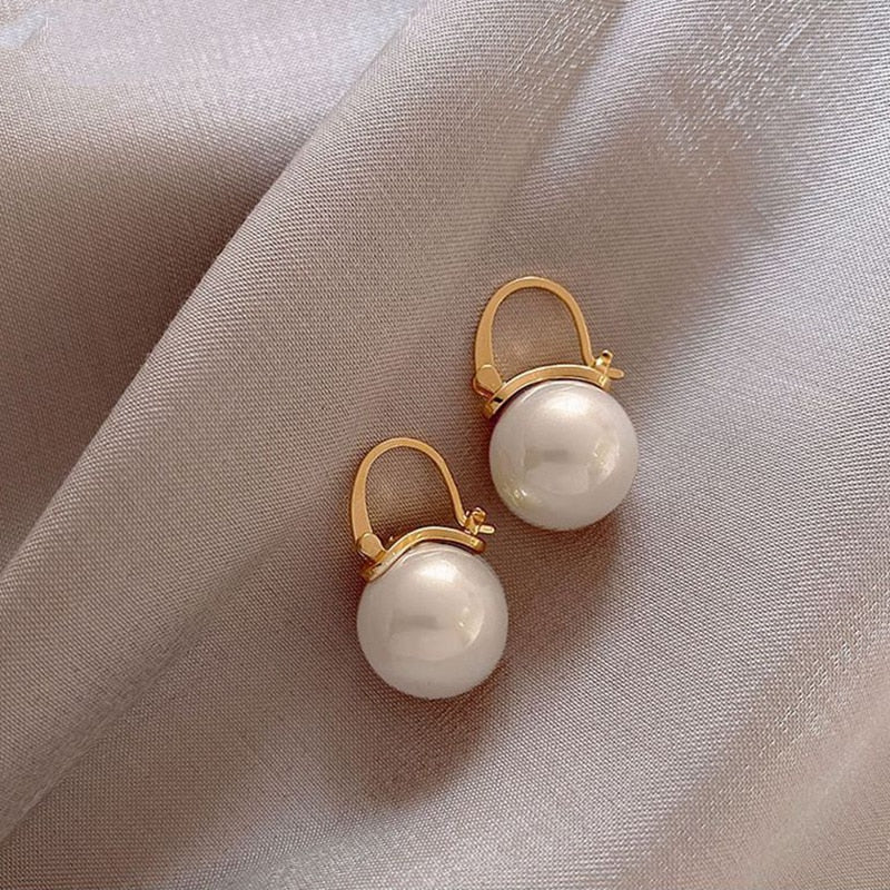 2025 New Classic Copper Alloy Smooth Metal Hoop Earrings For Woman Fashion Korean Jewelry Temperament  Daily Wear earrings