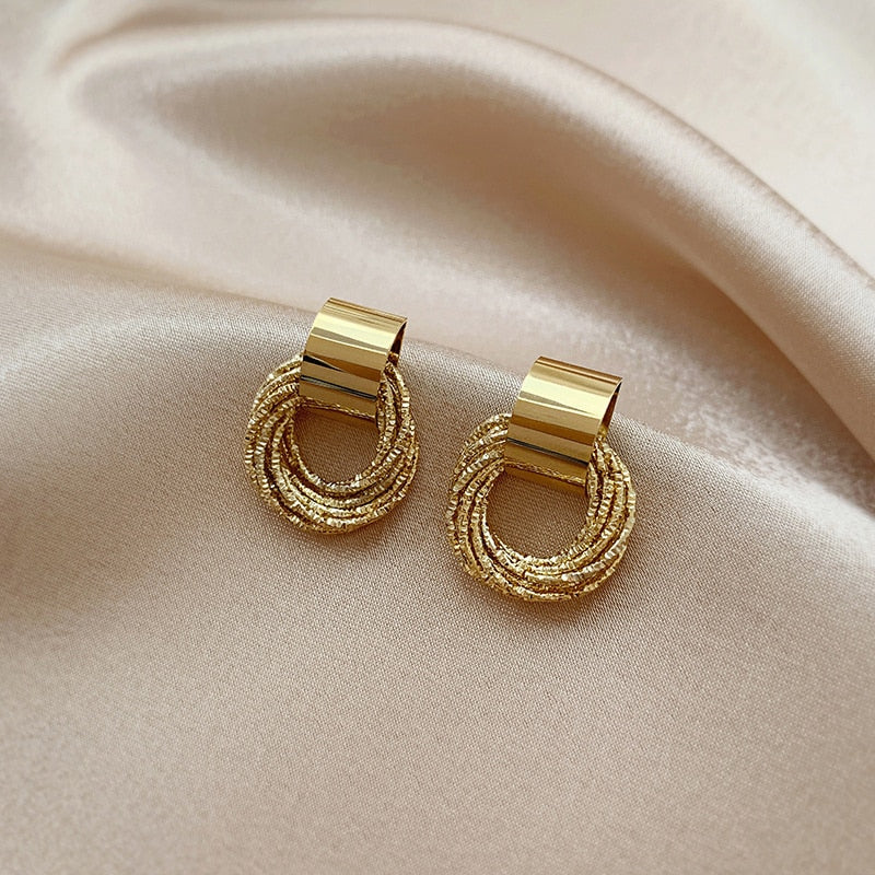 Autumn Winter New Brown Earrings Vintage Matte drop Earrings for women Metal Fashion Statement Dangle Earring 2025 Trend Jewelry